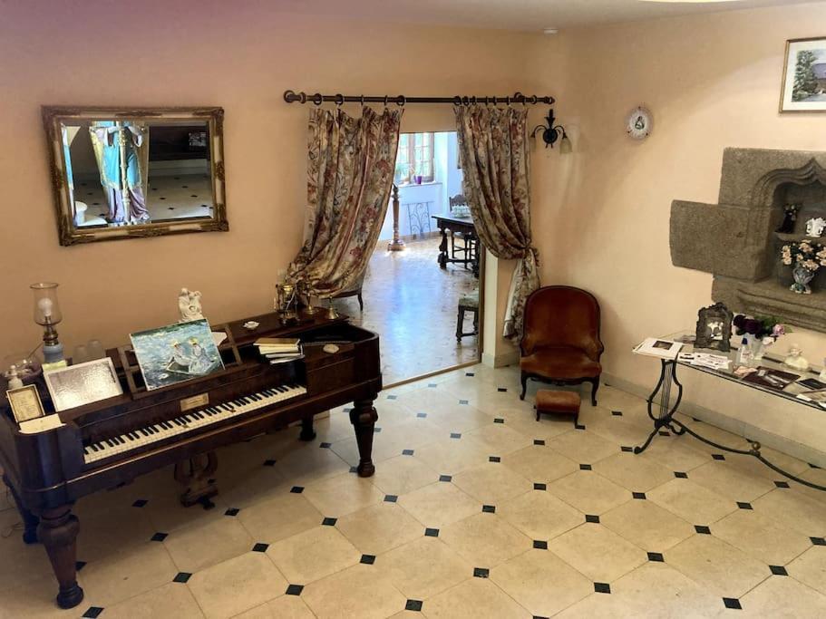 Bed and Breakfast La Forge De La Coudraie Pleugueneuc Esterno foto