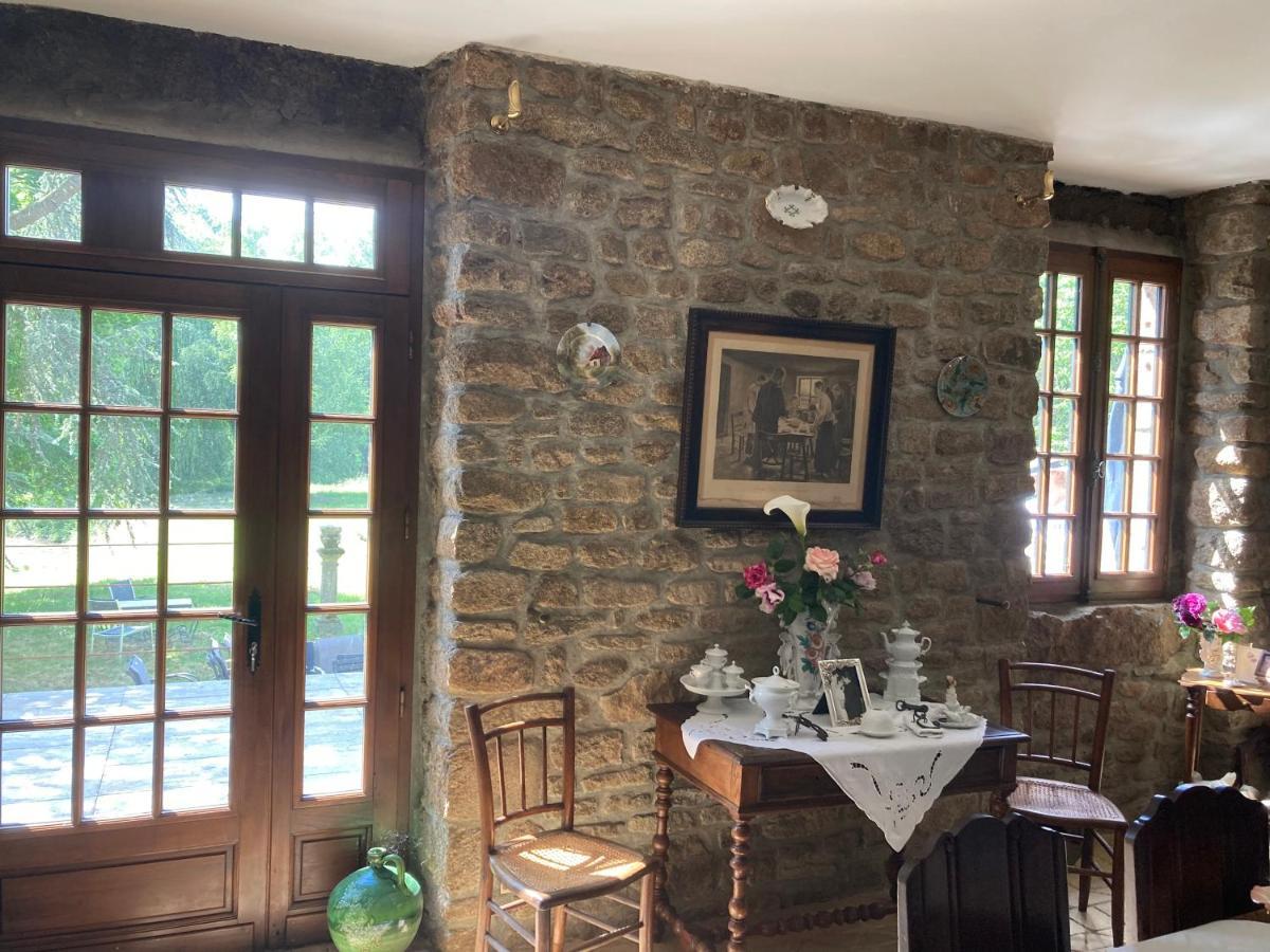 Bed and Breakfast La Forge De La Coudraie Pleugueneuc Esterno foto